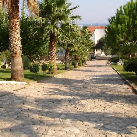 Апарт-отель Club Petya Apart